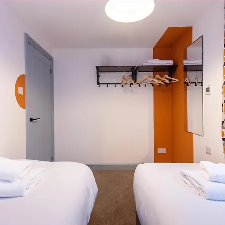 Newark Apartments: Ideal For Contractors With Parking Balderton Exterior photo