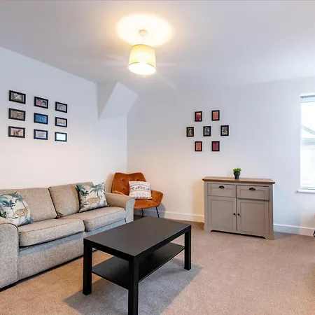 Newark Apartments: Ideal For Contractors With Parking Balderton Exterior photo