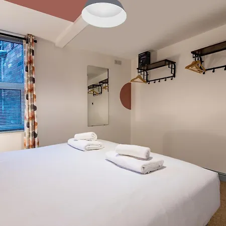 Newark Apartments: Ideal For Contractors With Parking Balderton Exterior photo