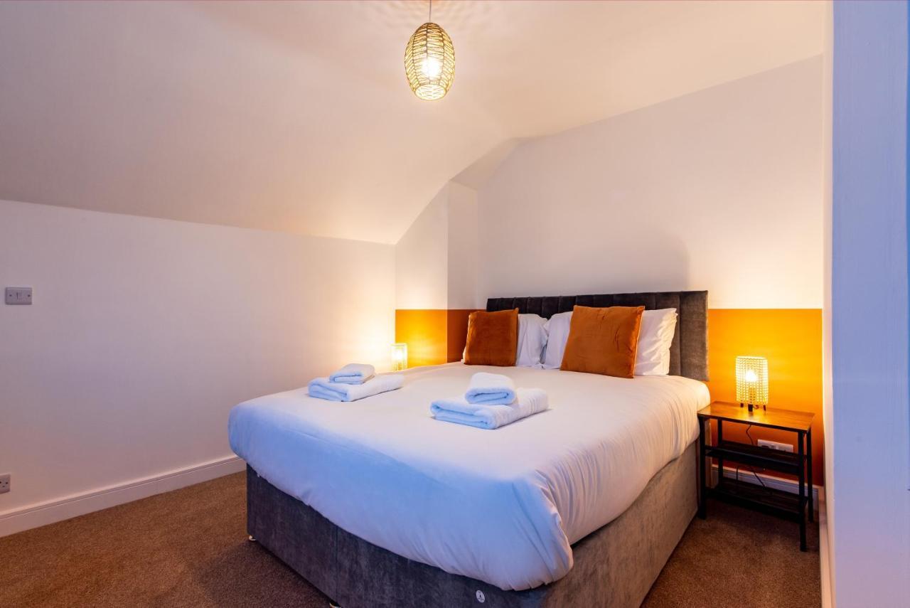 Newark Apartments: Ideal For Contractors With Parking * Balderton