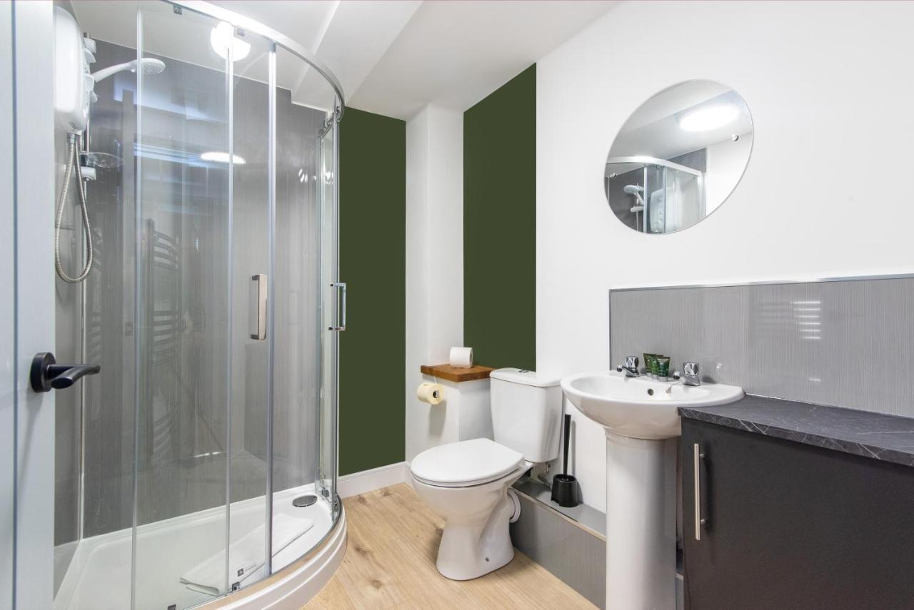 Newark Apartments: Ideal For Contractors With Parking