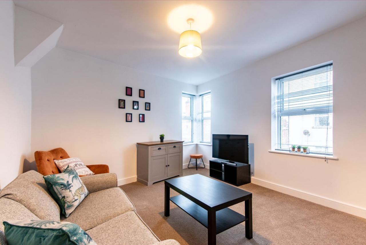 Apartment Newark Apartments: Ideal For Contractors With Parking *