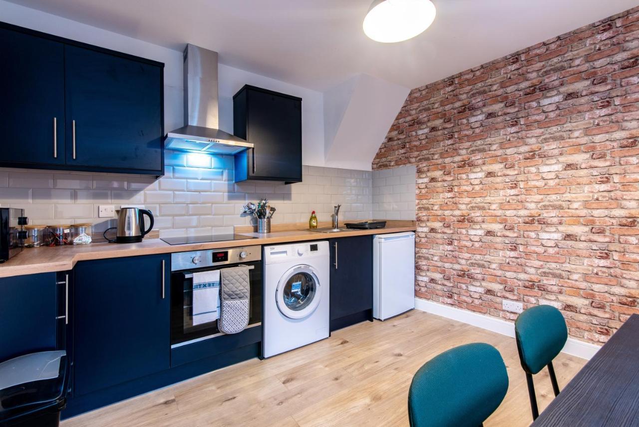 Newark Apartments: Ideal For Contractors With Parking Apartment Balderton