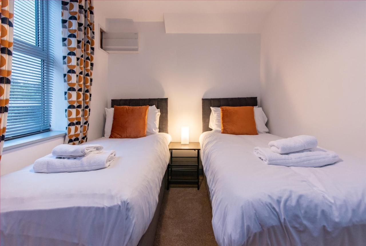 Apartment Newark Apartments: Ideal For Contractors With Parking